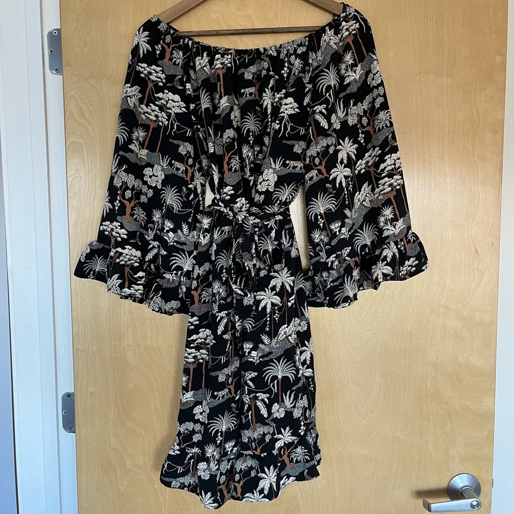 H&M black jungle print long sleeve dress